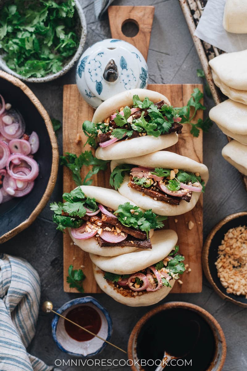 Gua Bao (Taiwanese Pork Belly Buns, 割包) - Omnivore's Cookbook