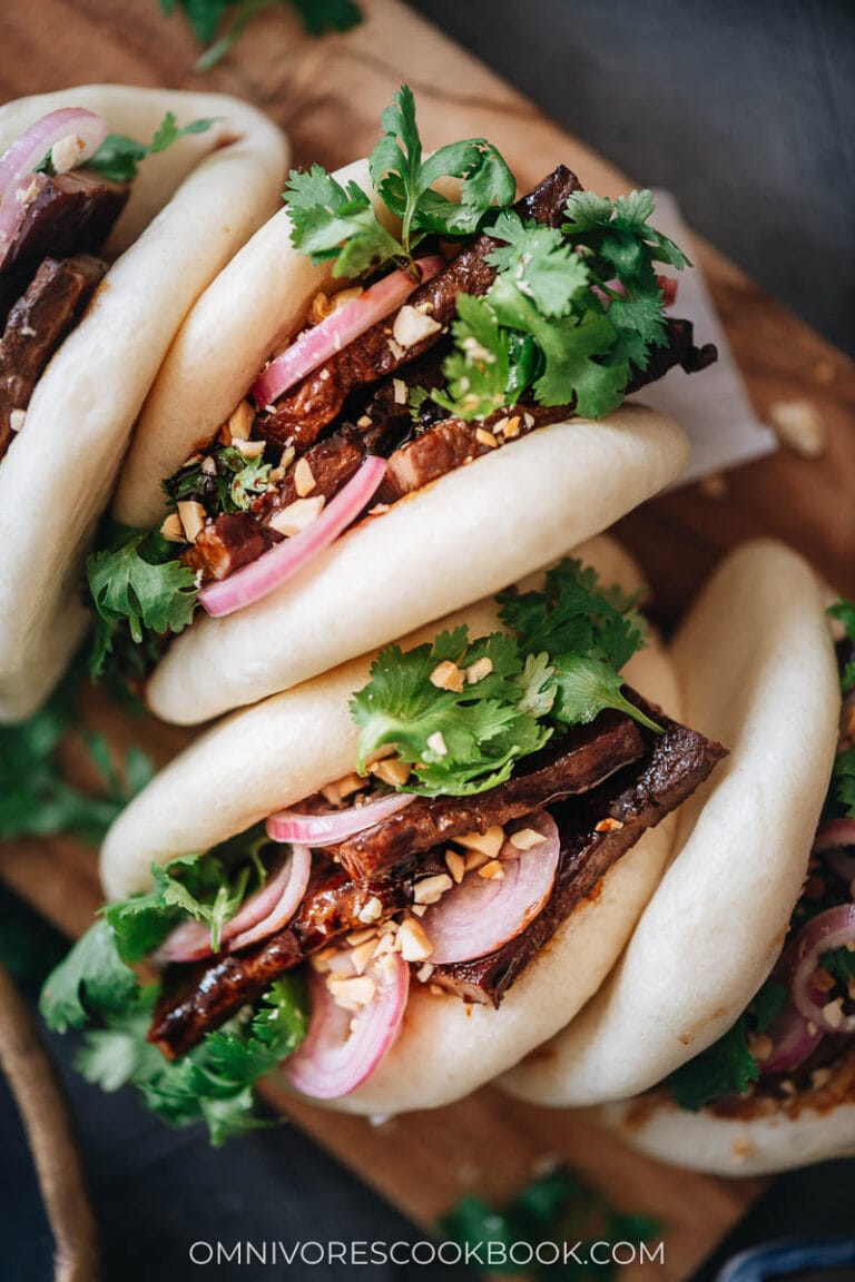 Gua Bao (Taiwanese Pork Belly Buns, 割包) - Omnivore's Cookbook