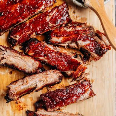 Chinese BBQ ribs with sauce