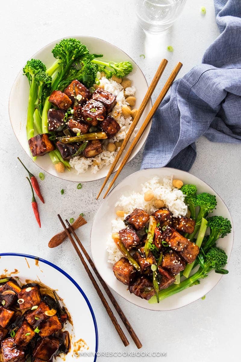 23 Vegan Chinese Recipes for Your Next Holiday Dinner Party - General Tso Tofu (Crispy Tofu without Deep Frying)