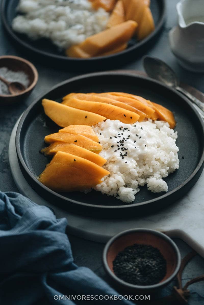 23 Vegan Chinese Recipes for Your Next Holiday Dinner Party - Mango Sticky Rice