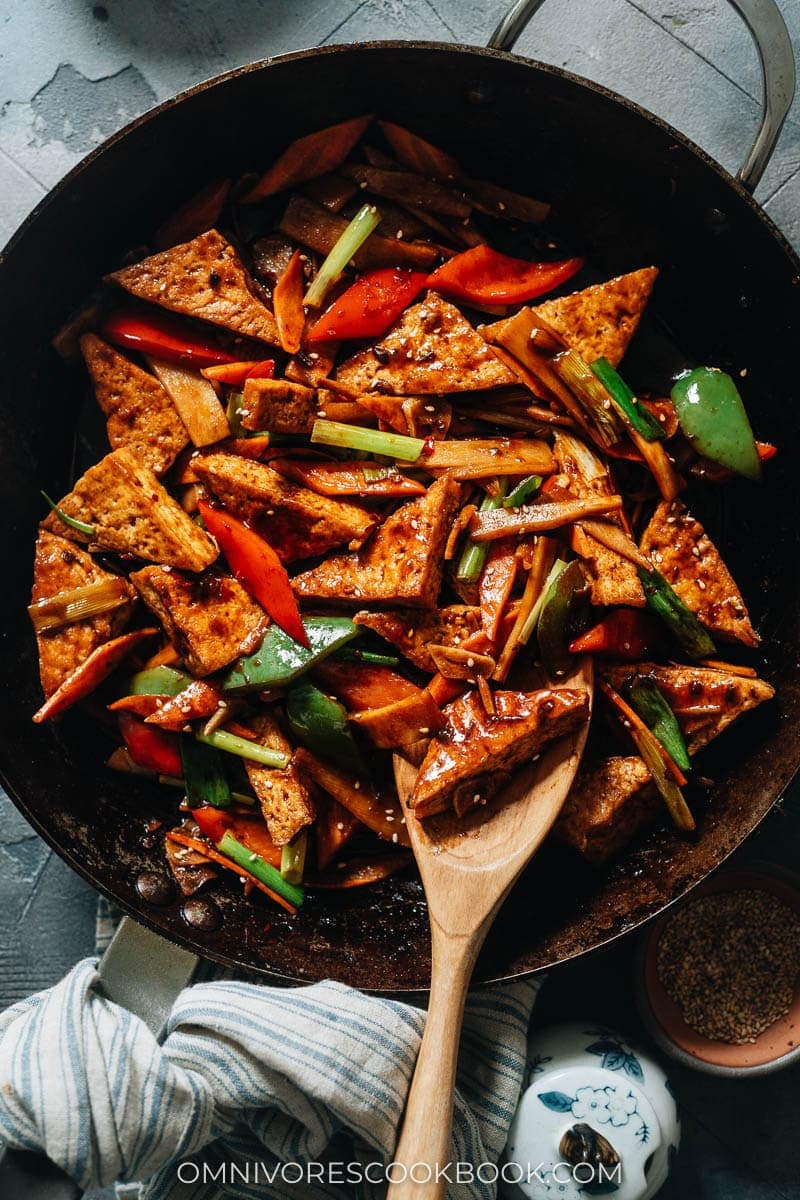 23 Vegan Chinese Recipes for Your Next Holiday Dinner Party - Home Style Tofu (家常豆腐)