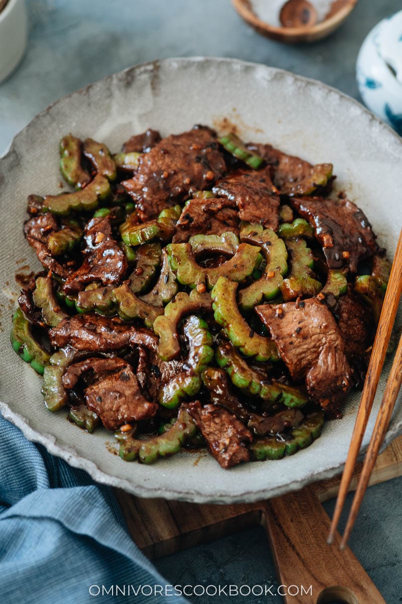 Beef with bitter melon with black bean sauce