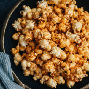 Sweet popcorn with Sichuan peppercorns