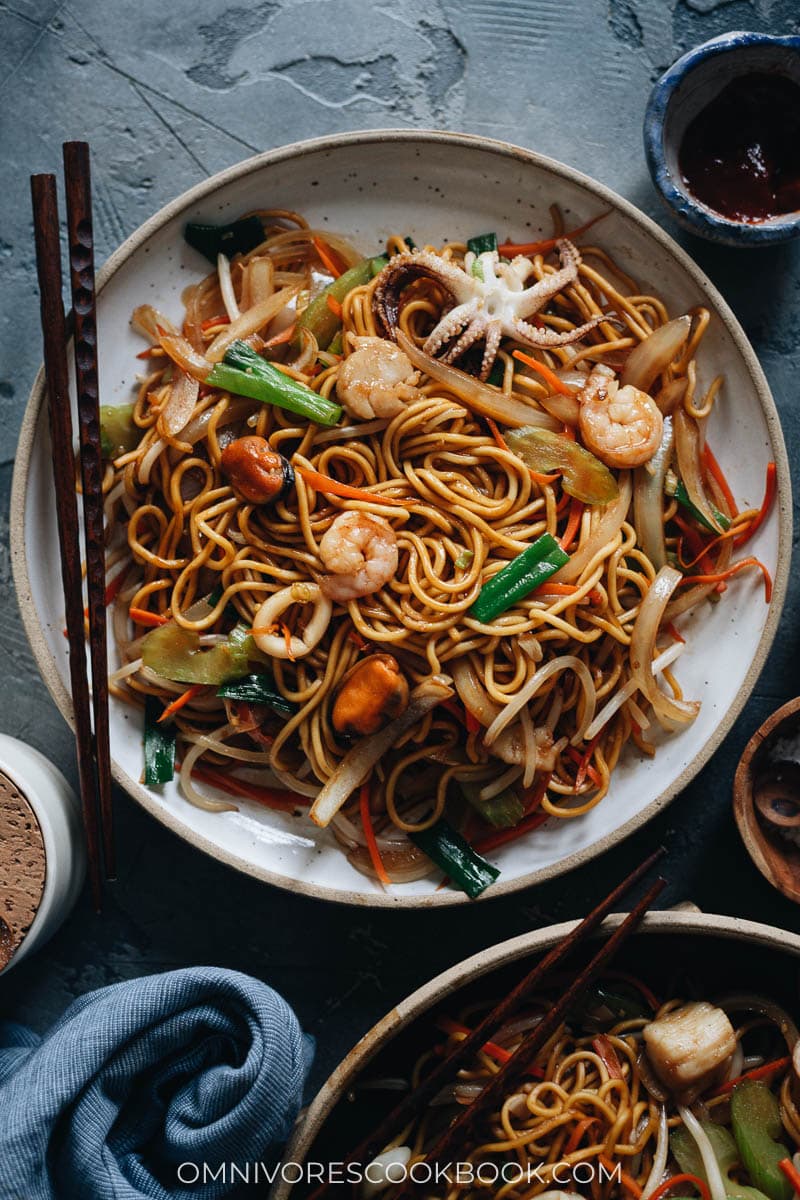 Homemade seafood fried noodles