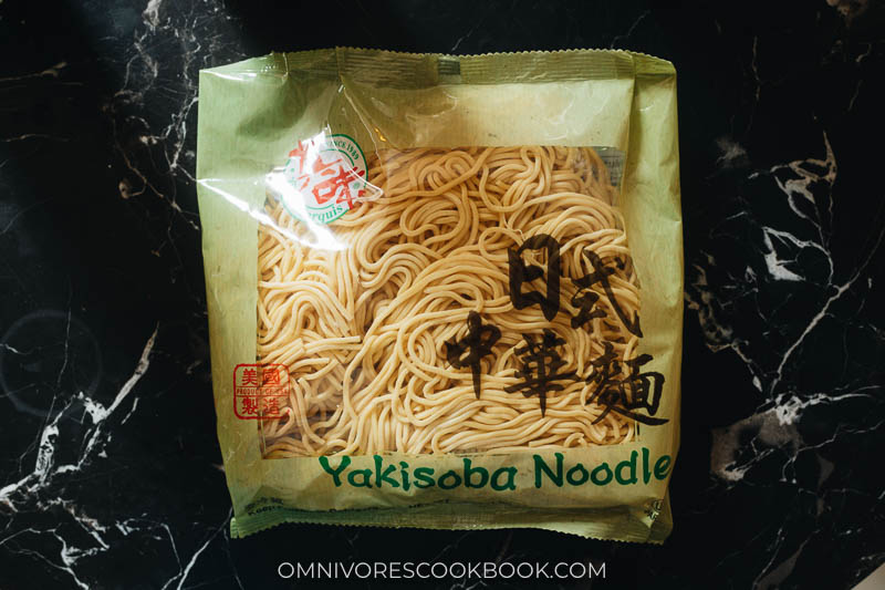 Packed noodles for fried noodles