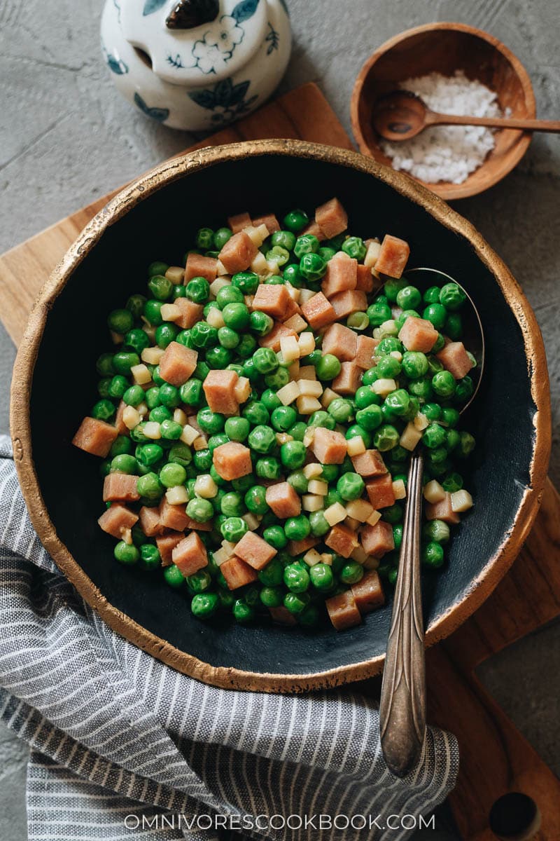 Shanghai green peas with ham