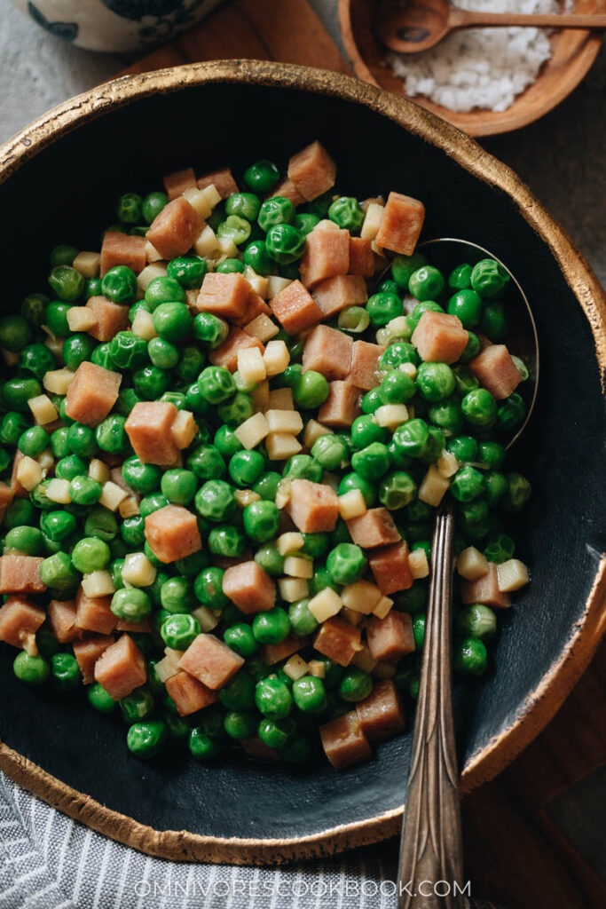 Green Peas Stir Fry - Omnivore's Cookbook