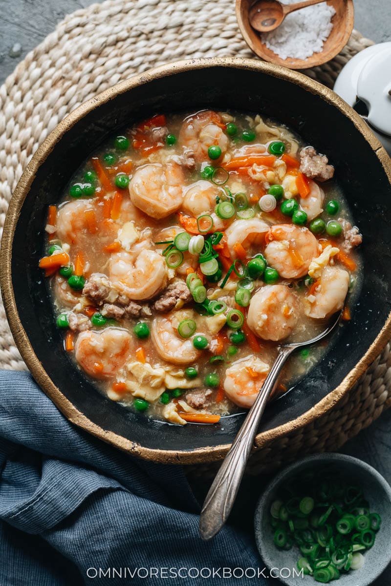 Chinese shrimp with peas, carrots, and pork