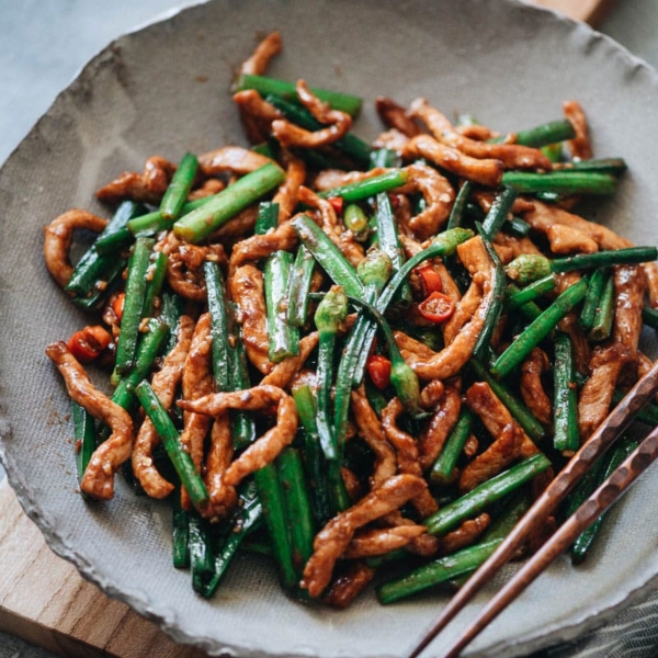 Pork and Garlic Chive Stir Fry - Omnivore's Cookbook