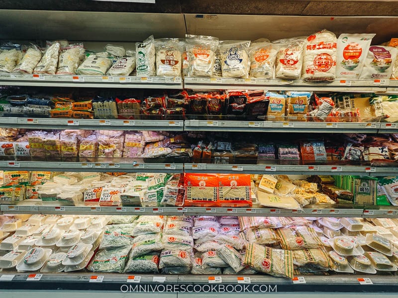 Packaged goods at Fei Long Market