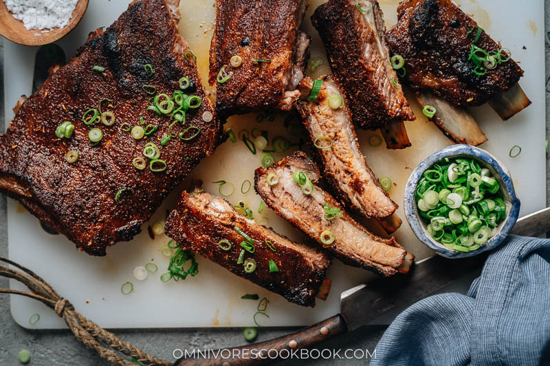 Seasoning ribs for outlet oven