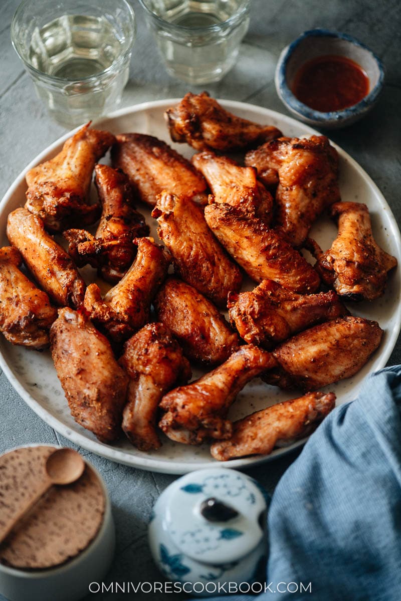 Spicy baked Sichuan chicken wings for party food
