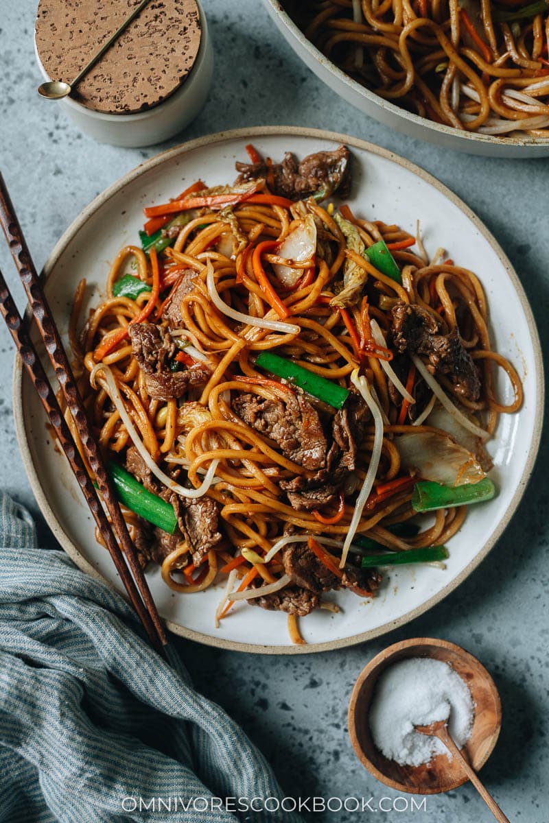 Classic beef lo mein with steak and vegetables