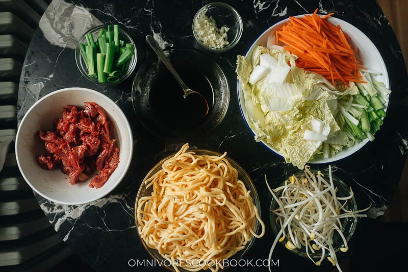 Mise-en-place for Chinese beef fried noodles