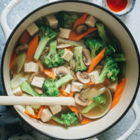 Make takeout in your home in just 10 minutes with this Chinese vegetable soup that’s light and flavorful, yet hearty and comforting enough to fill you up! {Vegan, Gluten-Free}