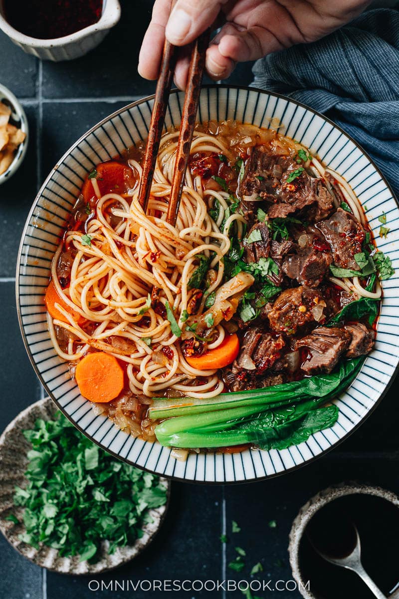 Chinese noodle bowl with beef