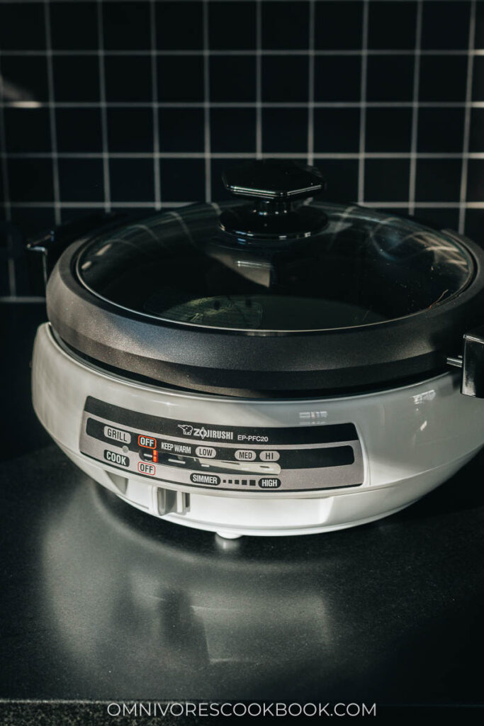 Zojirushi Hot Pot Electric Skillet Giveaway (Closed) Omnivore's Cookbook