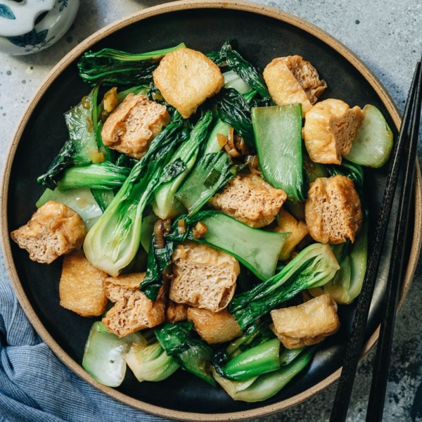 Stir Fried Bok Choy With Tofu Puffs Omnivore S Cookbook