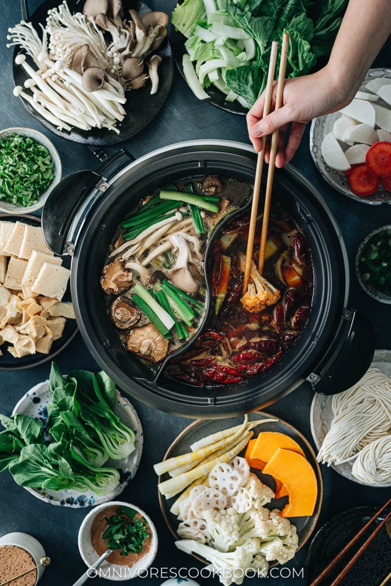 How to host a vegetarian hot pot party at home