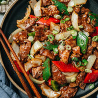 Stir fried chicken liver with onion and pepper stir fry