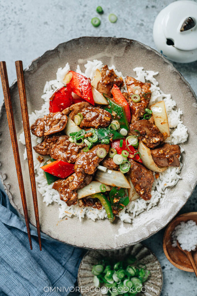 Chicken Liver with Onion and Pepper (爆炒鸡肝) Omnivore's Cookbook