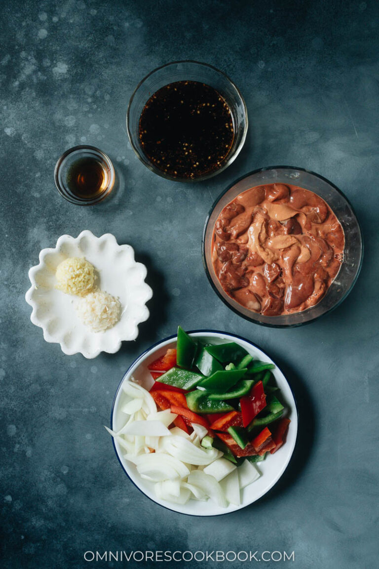 Chicken Liver with Onion and Pepper (爆炒鸡肝) Omnivore's Cookbook