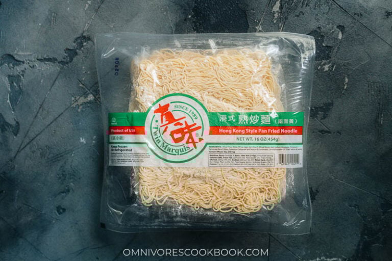Soy Sauce Pan Fried Noodles (广式豉油皇炒面) Omnivore's Cookbook