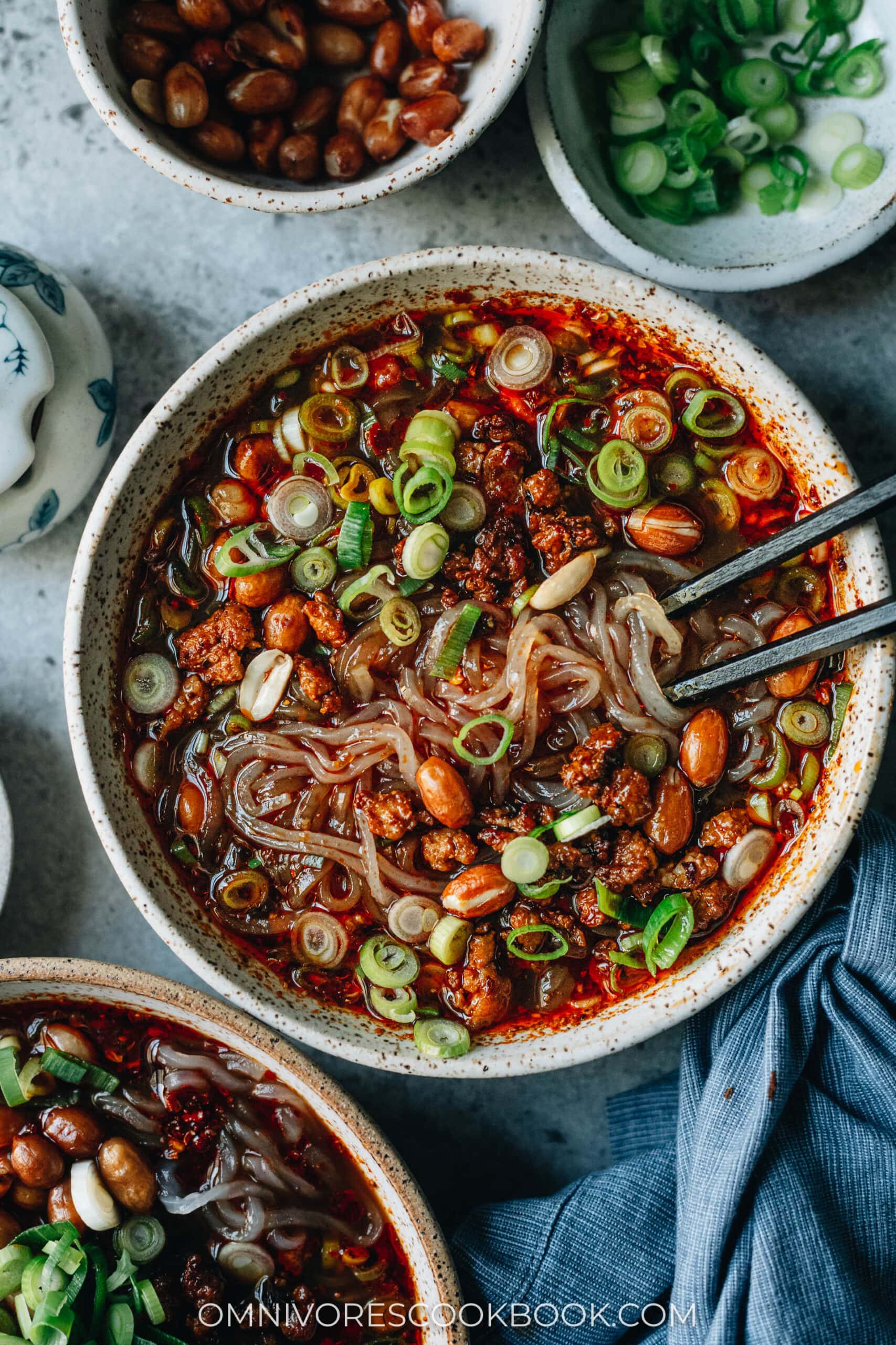 Suan La Fen (Hot and Sour Noodle Soup, 酸辣粉) - Omnivore's Cookbook