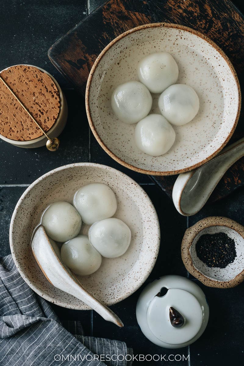 Chinese black sesame sweet rice balls