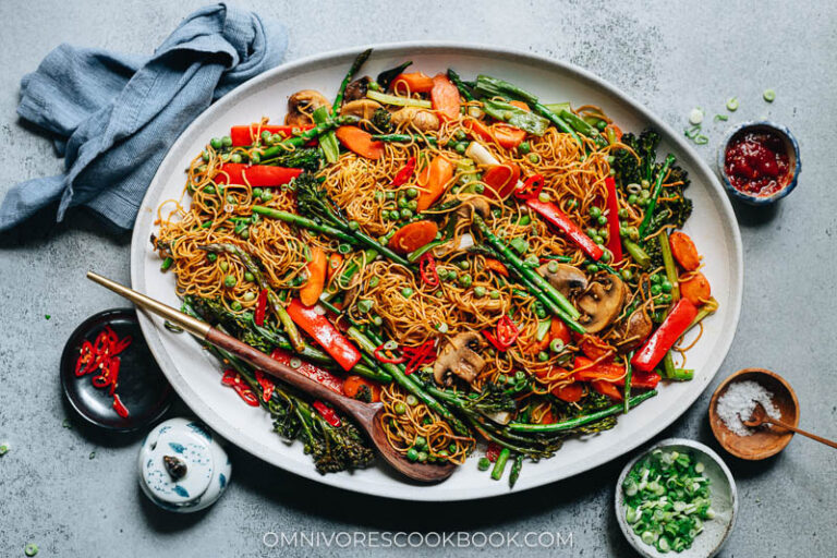 Sheet Pan Vegetable Chow Mein - Omnivore's Cookbook