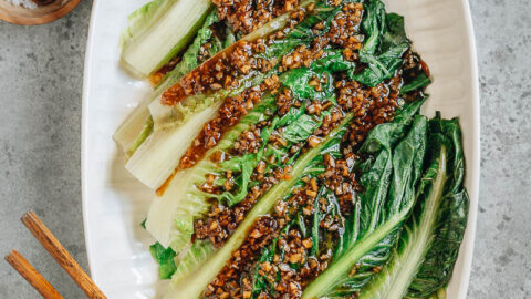 Cantonese Lettuce with Oyster Sauce (蚝油生菜)