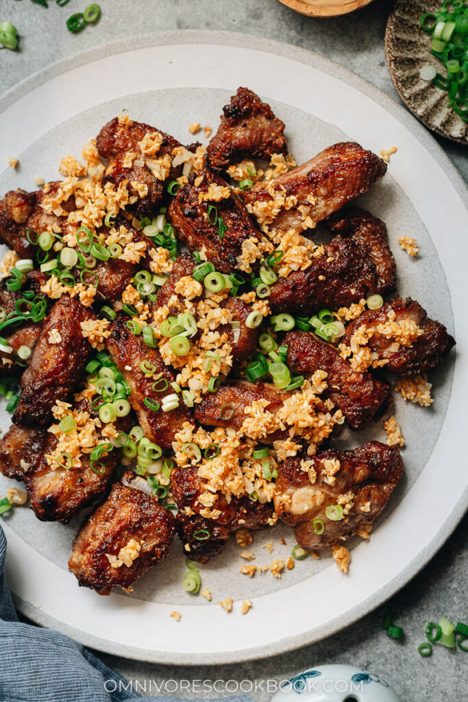 Air Fryer Garlic Ribs (蒜香排骨) - Omnivore's Cookbook