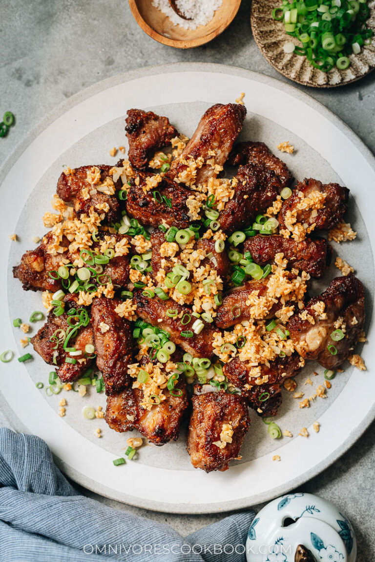 Air Fryer Garlic Ribs (蒜香排骨) - Omnivore's Cookbook