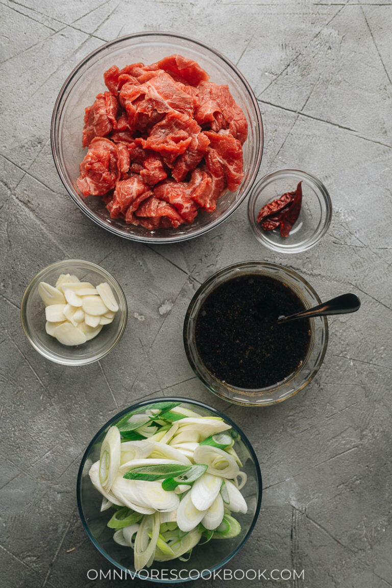 Scallion Beef Stir Fry (葱爆牛肉) - Omnivore's Cookbook