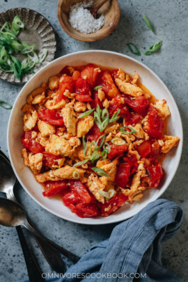 Tomato And Egg Stir Fry (西红柿炒鸡蛋) - Omnivore's Cookbook