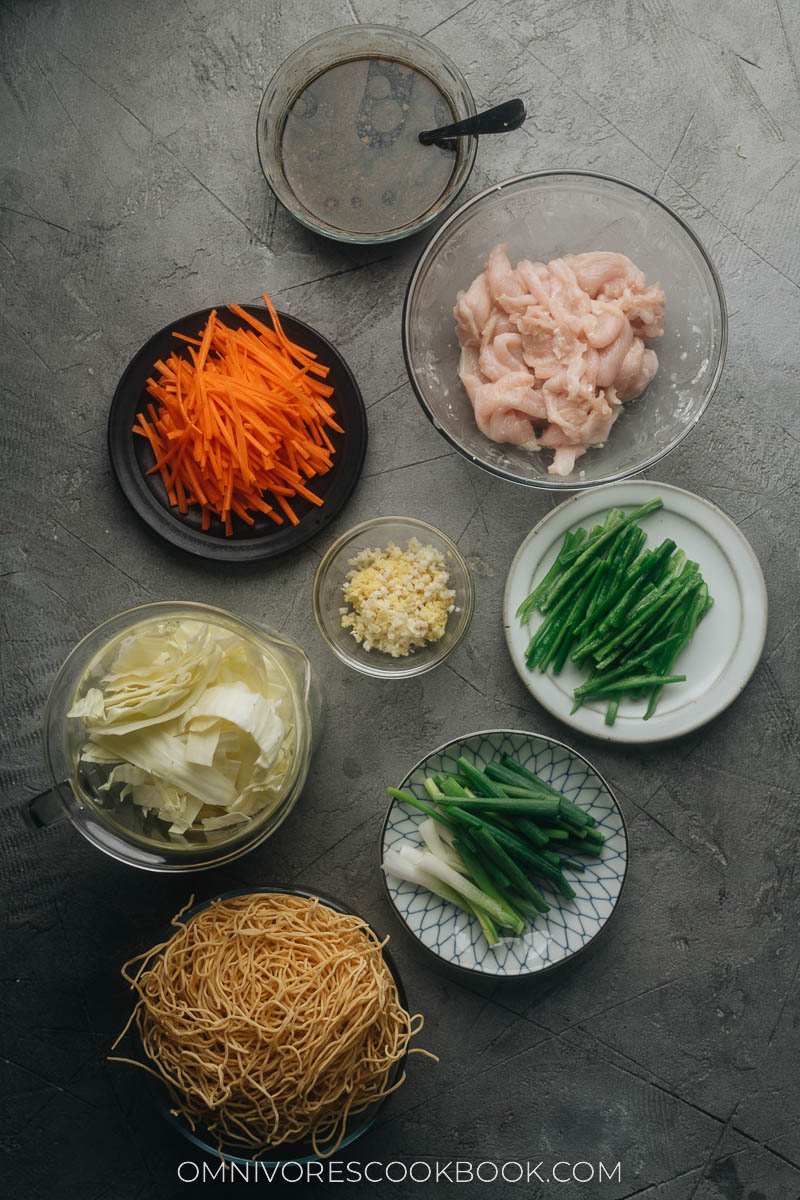 Ingredients for making chicken chow mein