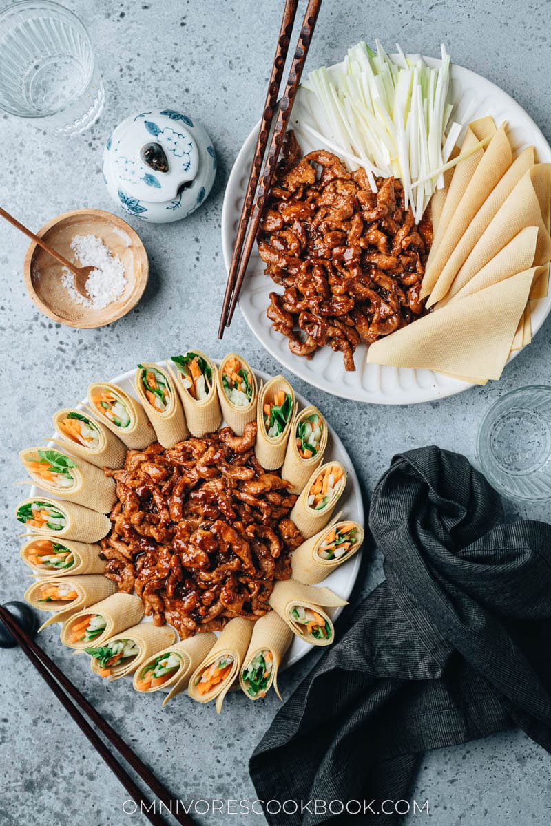 Jing Jiang Rou Si served in two styles