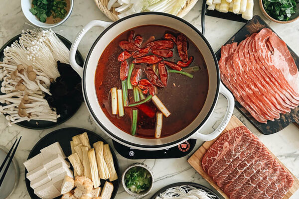 https://omnivorescookbook.com/wp-content/uploads/2023/01/230102_Hot-Pot-Guide_1-600x400.jpg