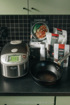 Hario GohanGama Rice Cooker Giveaway (US Only)(CLOSED) • Just One