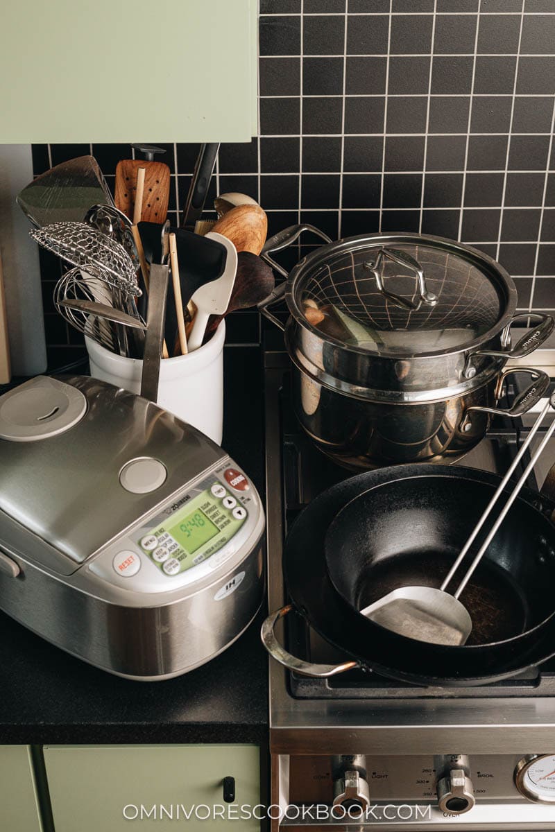 How to Season a Carbon Steel Pan - Omnivore's Cookbook