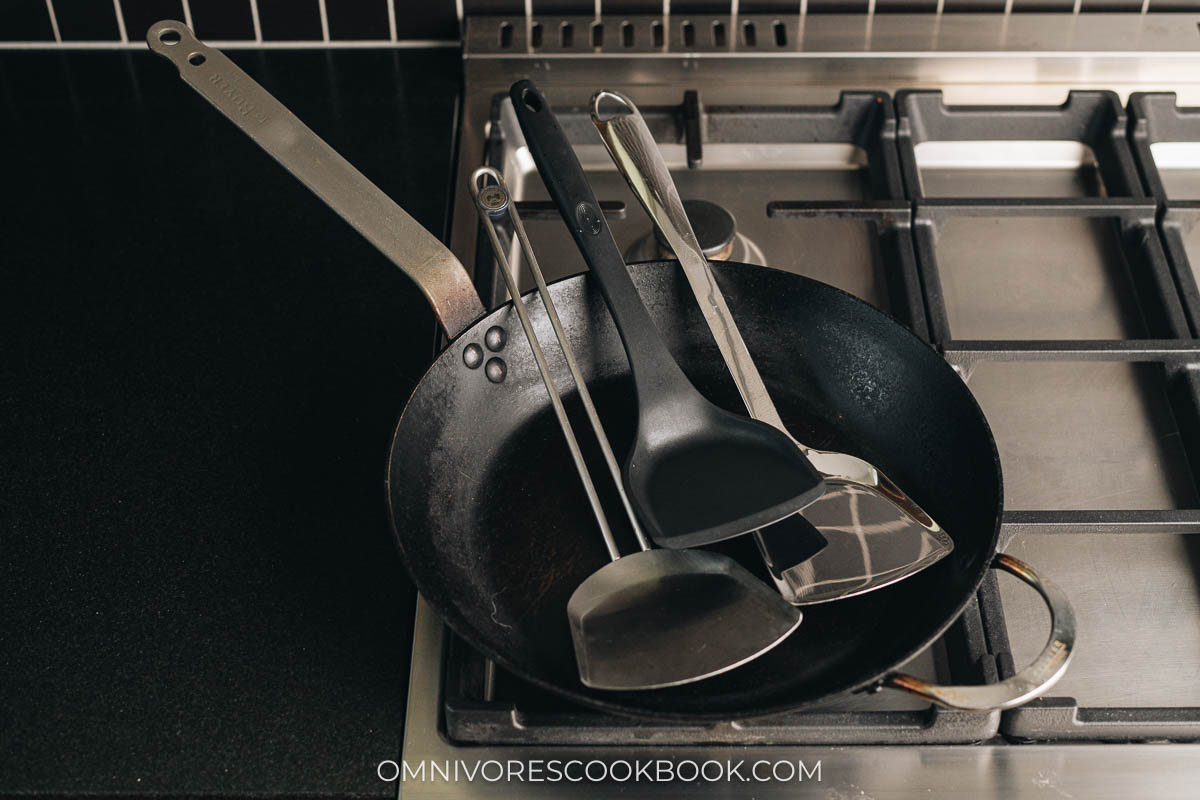 Essential Chinese Cooking Tools - Wok turners