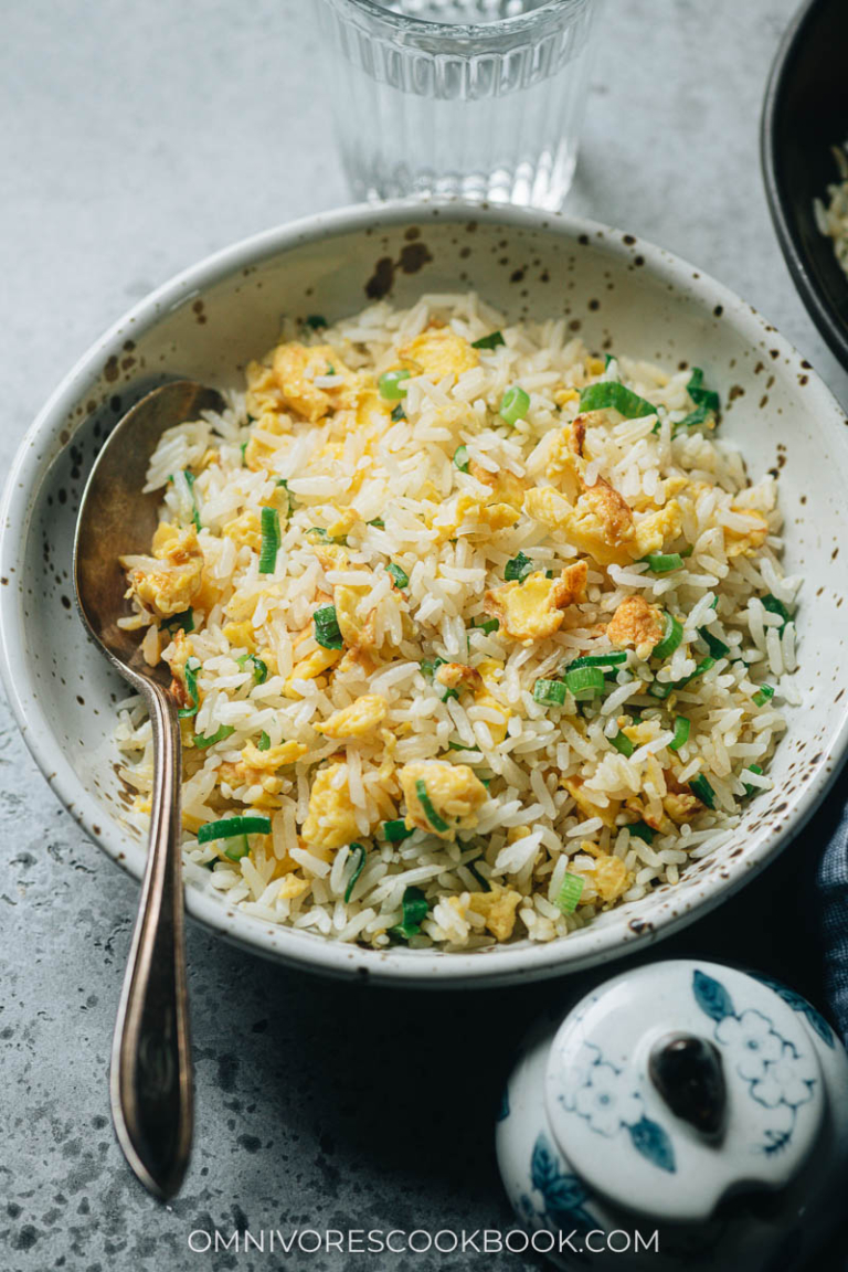 Easy Egg Fried Rice (蛋炒饭) - Omnivore's Cookbook