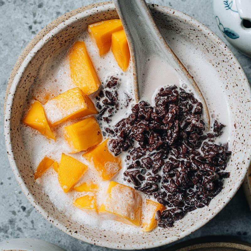 https://omnivorescookbook.com/wp-content/uploads/2023/08/230719_Black-Rice-Pudding_550.jpg