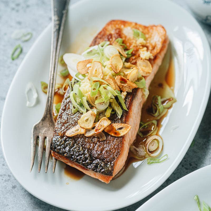 Crispy Salmon with Ginger Soy Sauce-image