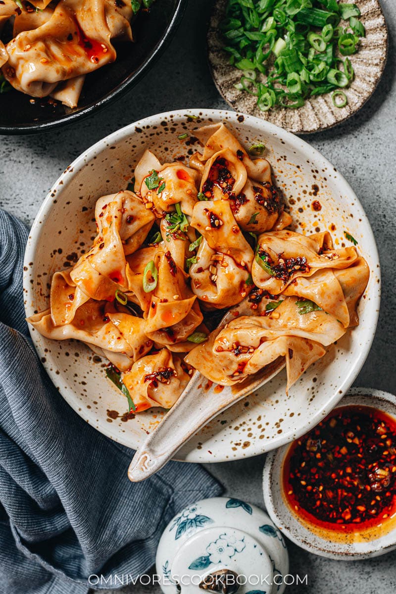 Spicy wonton - ravioli piccanti cinesi - La Petite Xuyen