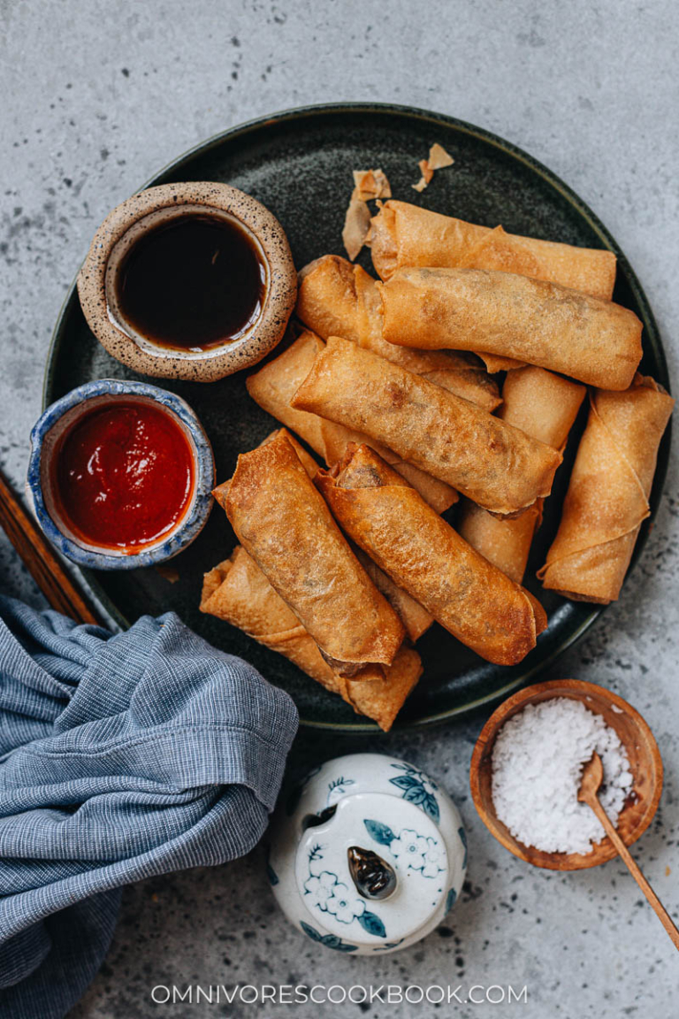 Cantonese Chicken Egg Roll (广式鸡肉春卷) - Omnivore's Cookbook