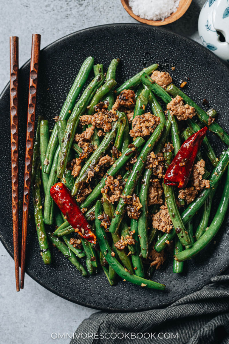 Sichuan Dry Fried Green Beans (干煸四季豆) - Omnivore's Cookbook