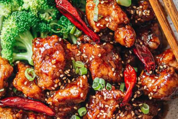 General Tso’s Chicken served with broccoli
