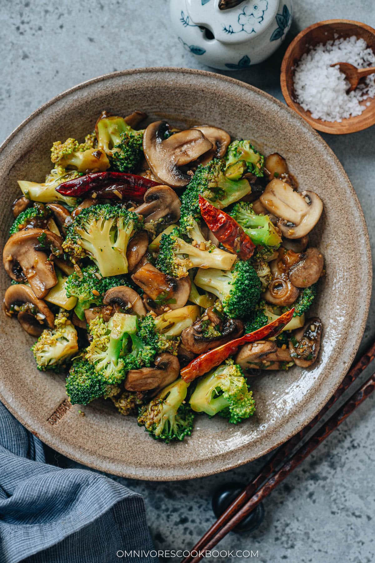 Stir fried broccoli with mushrooms